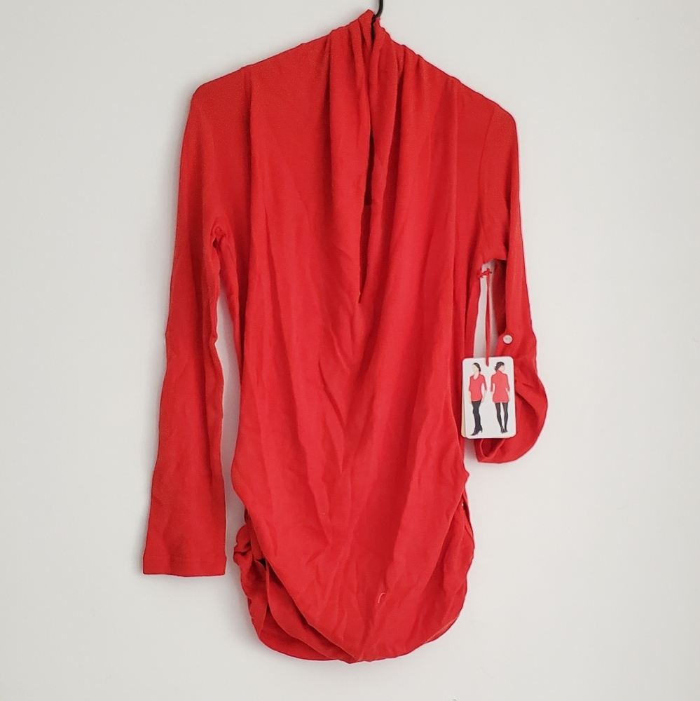 Devi Sweater in Molten Lava M